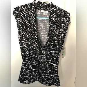 Chaus beautiful blouse. Large, New.